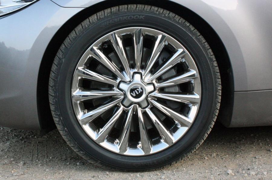  Kia K900 V8 2015 года  (фото 6 из 44)